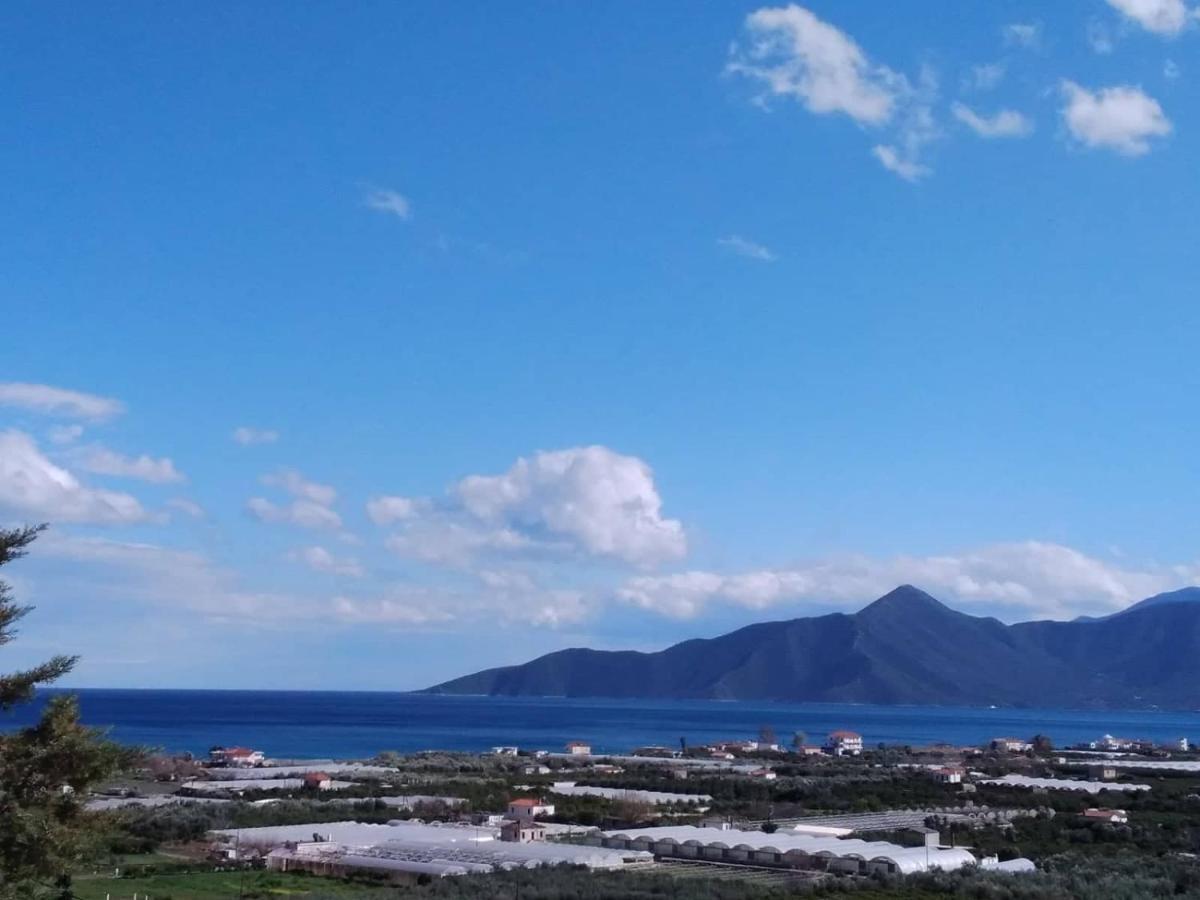 West Red Rock And View Leonidio Maisonette Studio Kültér fotó
